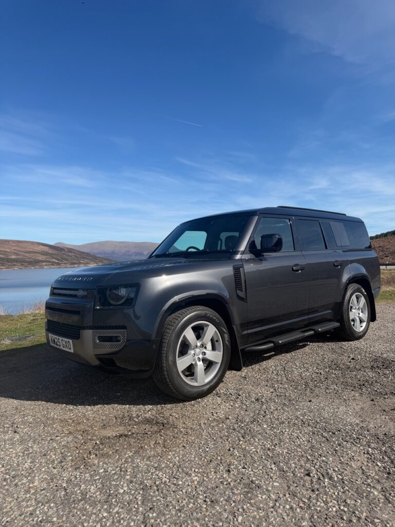 Land Rover Defender 130 8 Seater